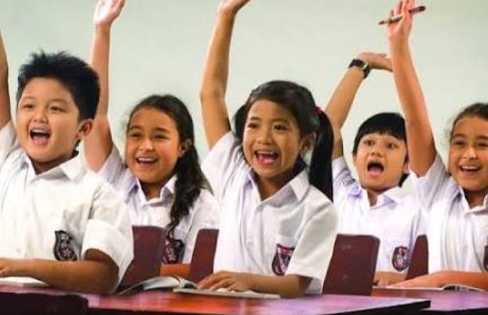 Pendidikan yang Humanis: Membangun Manusia Utuh dalam Proses Belajar