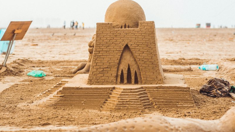 Membangun Istana Pasir ala Prabowo