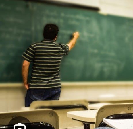 MENJADI GURU BIASA SAJA: