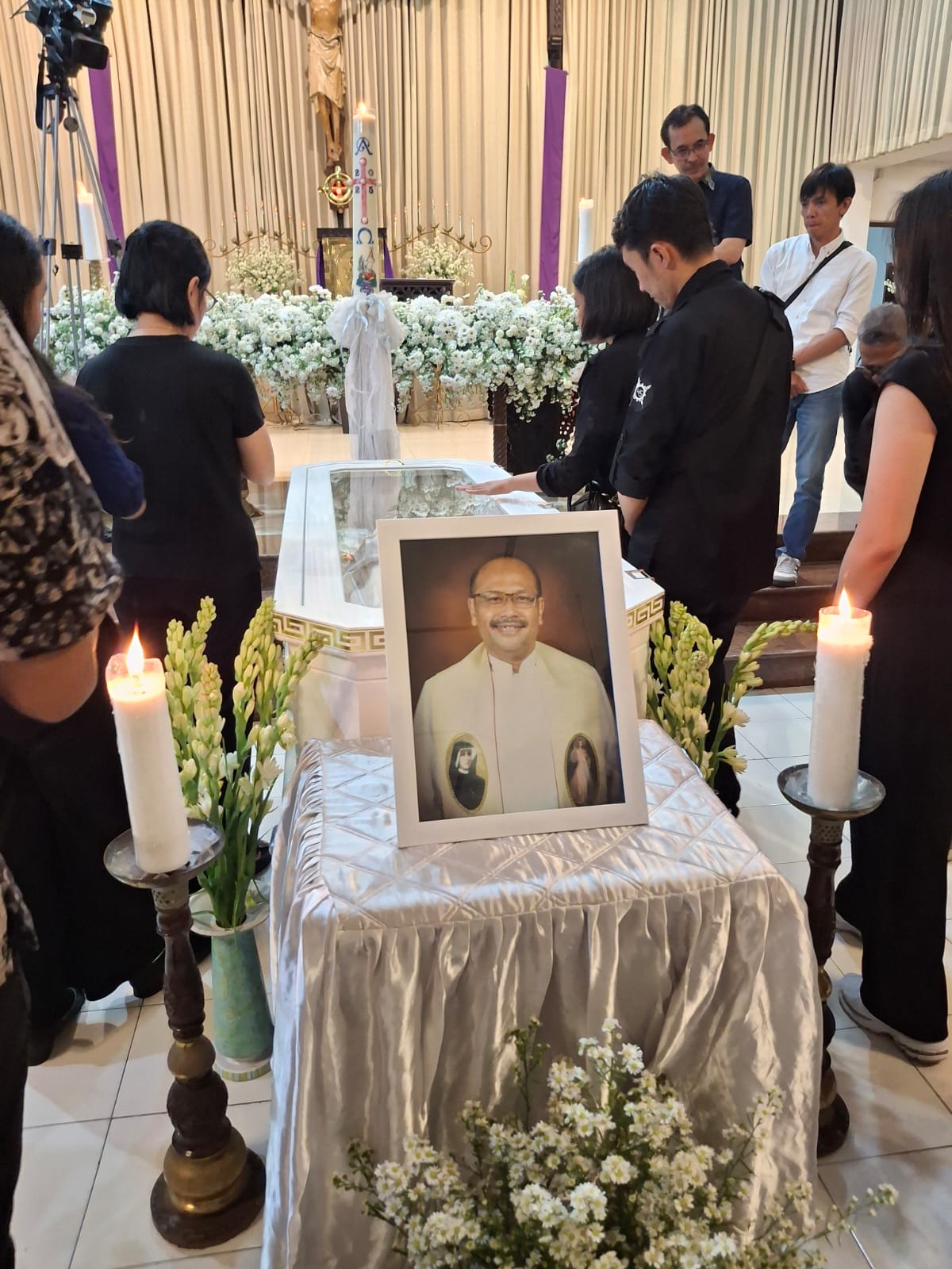 Dialogis dan Semanak Semedulur